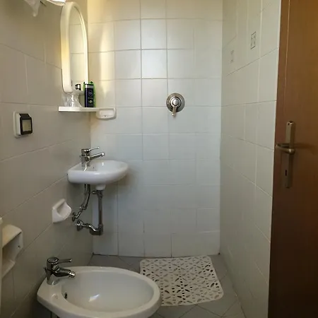 Domini Hotel 2*